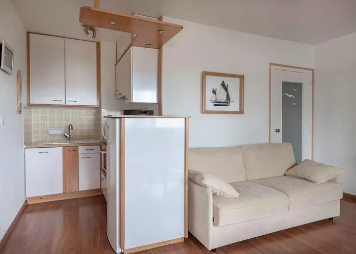 à 500m De La Plage, Pour 4 Appartement *